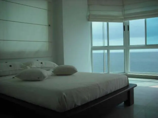 Torres Del Lago Apartamentos Cartagena 0*,  Colombia