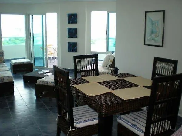 Torres Del Lago Apartamentos Cartagena Apartment